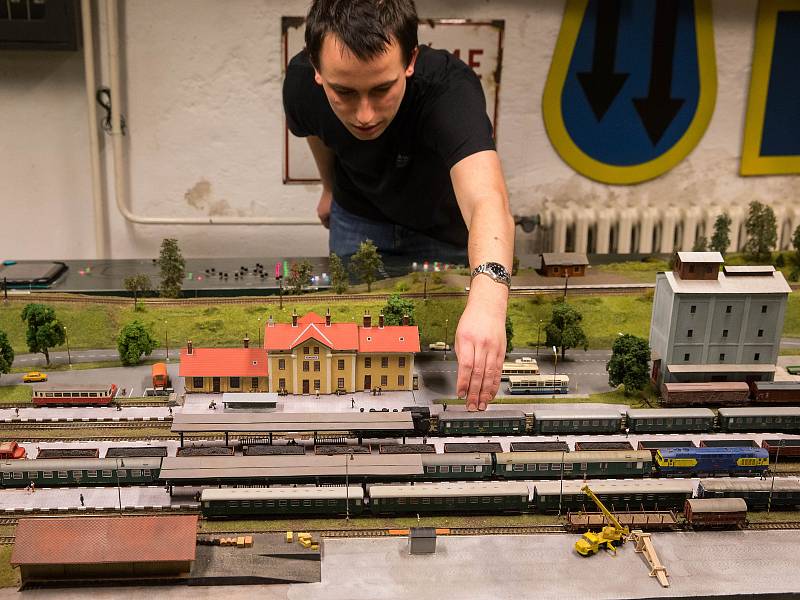 Výstava Klubu železničních modelářů Modelová železnice TT ve Velkém Meziříčí.