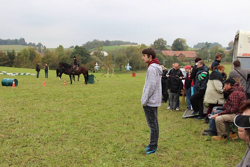 Hubertova jízda v Janovičkách.