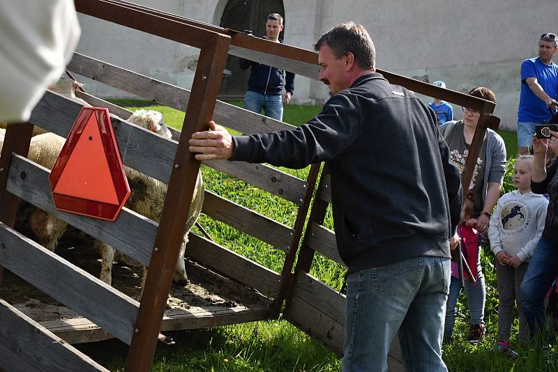 Krajina pod památkou Unesco už je zase jako z barokního obrázku.