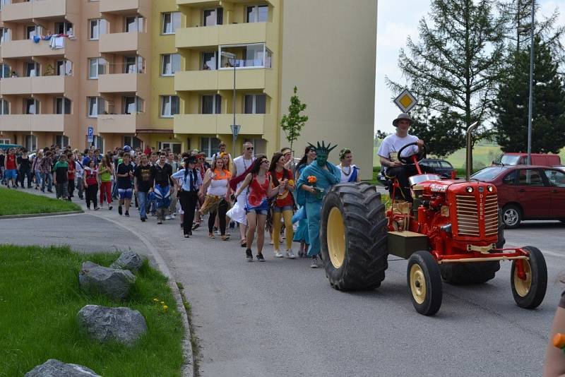 Už potřetí připravila Vyšší odborná škola a Střední odborná škola zemědělsko-technická Bystřice nad Pernštejnem znovuobnovený majáles.