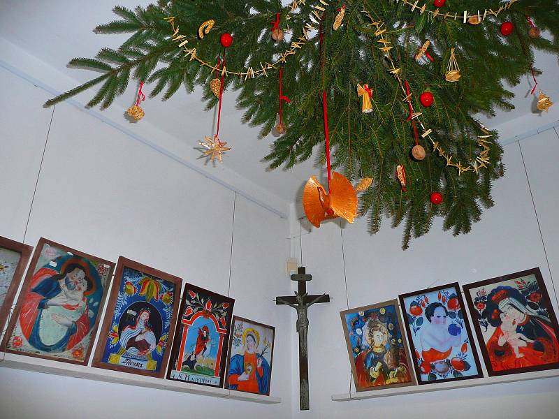 Tradiční štědrovečerní zvyky připomínají i výstavy ve žďárském regionálním muzeu a v Moučkově domě.