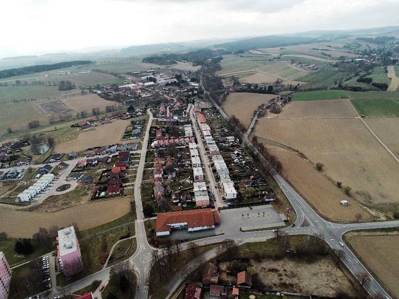 Pohled z dronu na Bystřici nad Pernštejnem.