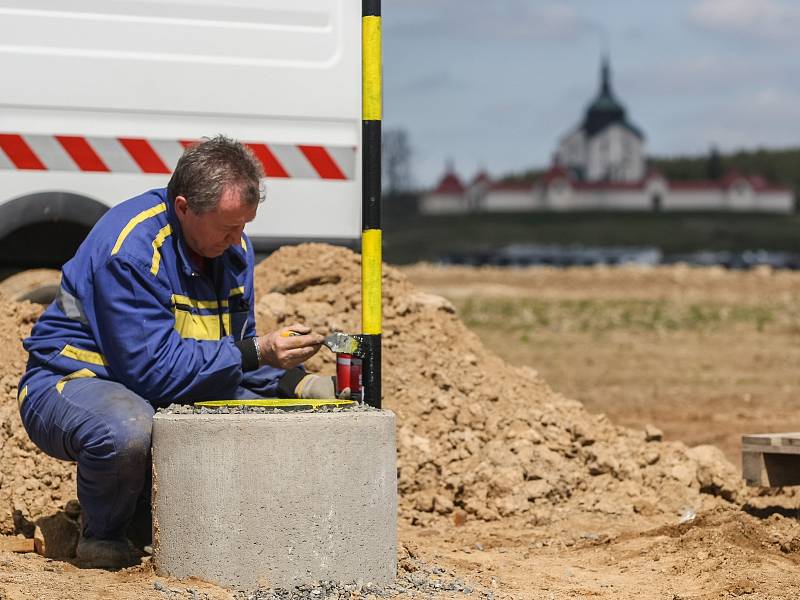 V Žďáře nad Sázavou se staví sítě pro obytné domy – parcely na Klafaru: