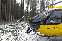 Muže s těžkým zraněním transportoval vrtulník do brněnské nemocnice.