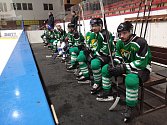 Hokejisté Bohdalce (na snímku) v pátém kole letošního ročníku Vesnické ligy pouze remizovali s posledním Znětínkem 6:6. Ztratili tak první bod v sezoně.