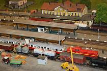 Ve Velkém Meziříčí se koná X. roční výstavy Modelové železnice TT. Pořádá jí tamní Klub železničních modelářů v suterénu ZUŠ.