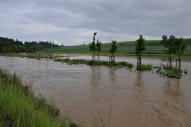 Přívalové deště potrápily Bobrovou i Olešinky.