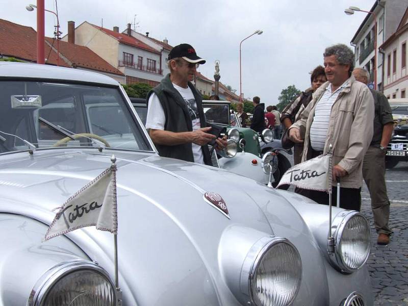 Proslulá aerodynamická Tatra T87.