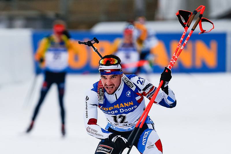 Michal Krčmář v závodu Světového poháru v biatlonu - stíhací závod mužů na 12,5 km.