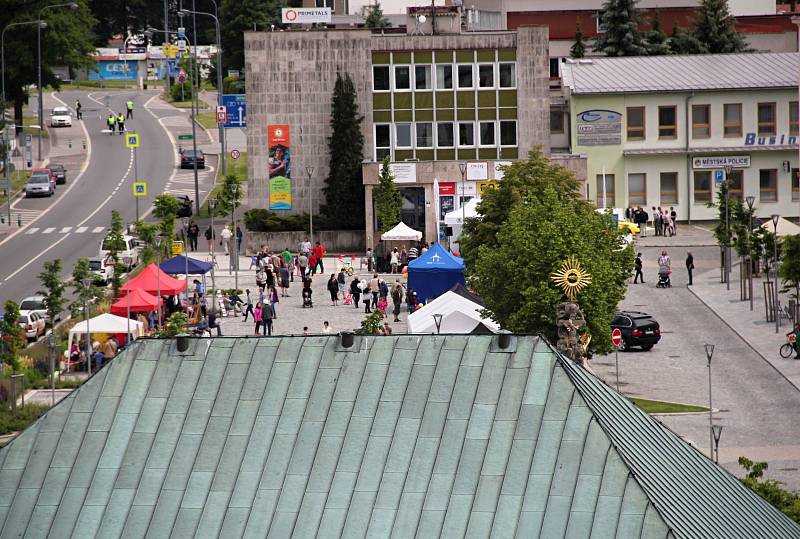 Výhled z věže kostela svatého Prokopa ve Žďáře nad Sázavou