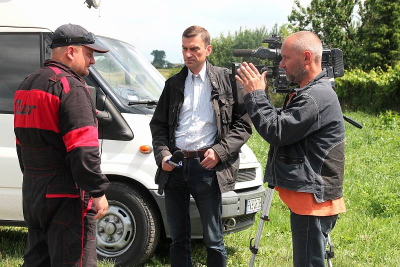 Z loňské výpravy na sraz traktorů-veteránů v polských Łazech - rozhovor pro polskou televizi.