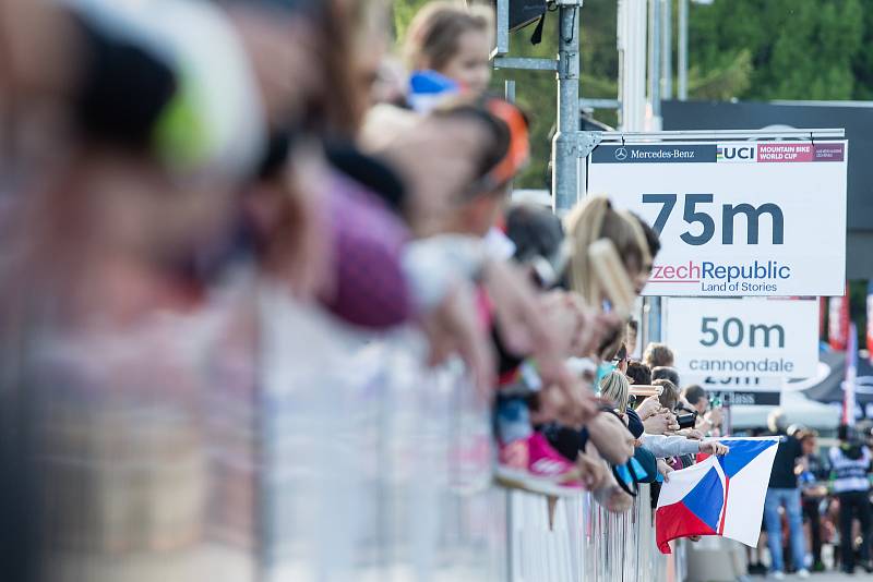 Závod Světového Poháru v cross country horských kol v short tracku mužů.