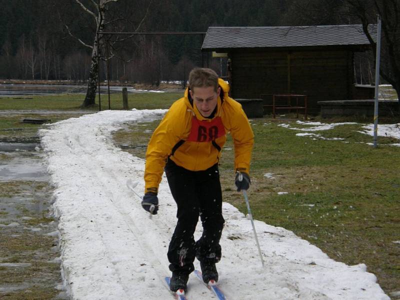 Doplňový závod v klasickém lyžování.