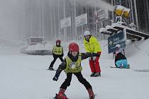 Na Vysočině začala v této zimě lyžařská sezona oproti jiným rokům později, teprve o tomto víkendu. 