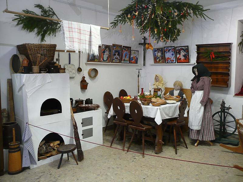 Tradiční štědrovečerní zvyky připomínají i výstavy ve žďárském regionálním muzeu a v Moučkově domě.