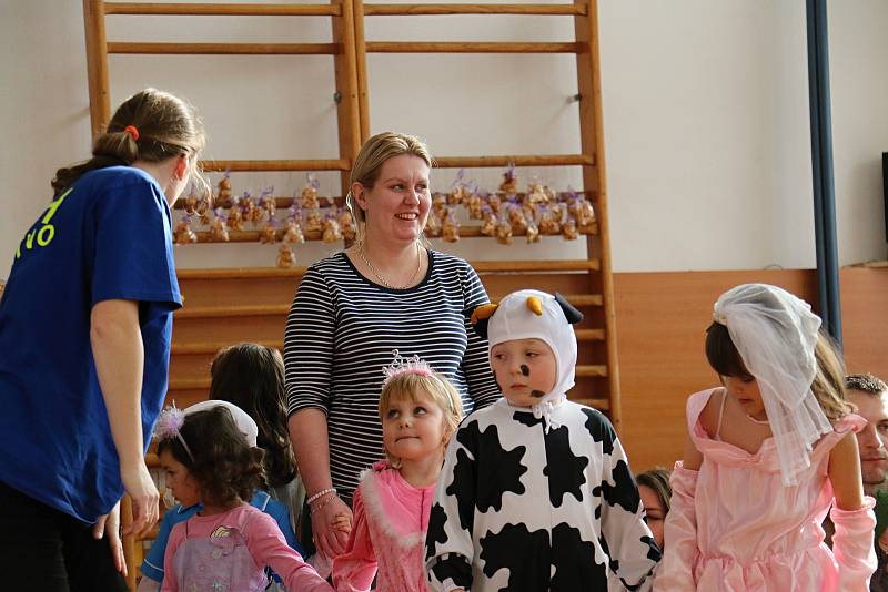 Karneval v Rokytně se každoročně koná pod taktovkou místních hasičů.