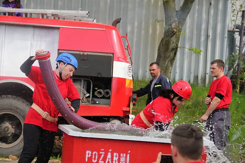 Hasičského klání se zúčastnilo pětadvacet družstev.