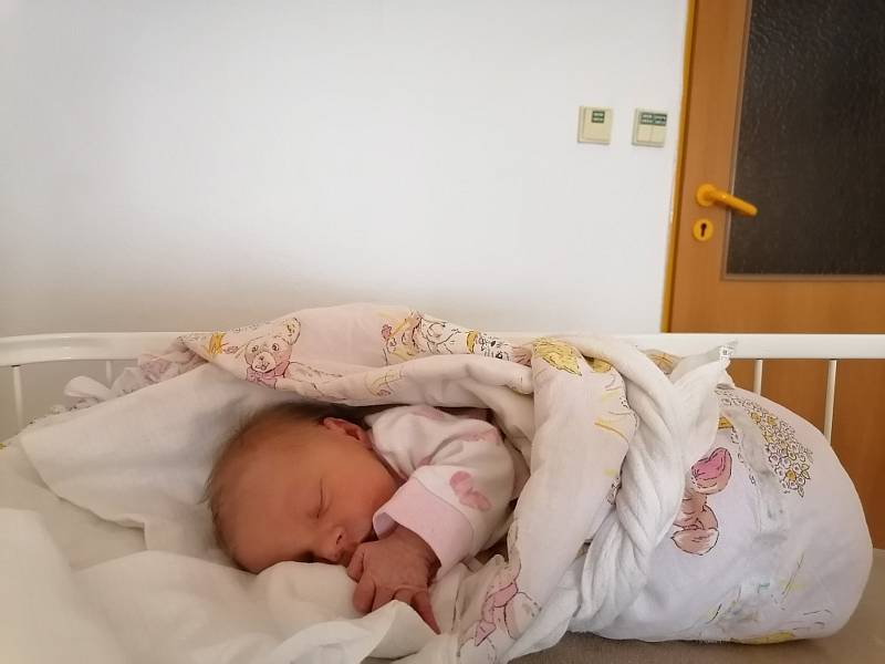 Adéla Nováková,  13.8.2021, Nová Ves u Chotěboře, 2550 g