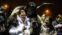 Pochod krampusů ve Žďáře nad Sázavou.