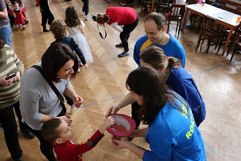 Karneval v Rokytně se každoročně koná pod taktovkou místních hasičů.