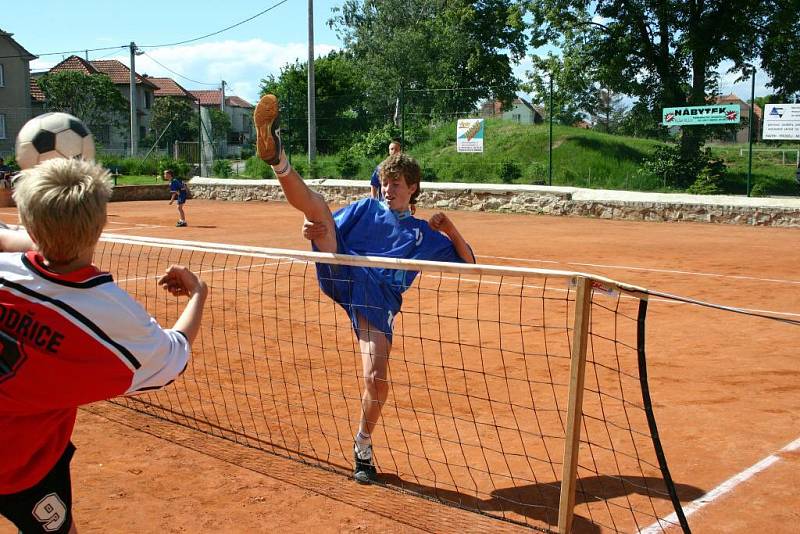 Karel Hron (vpravo) vybojoval největší úspěch v historii žďárského klubu. 