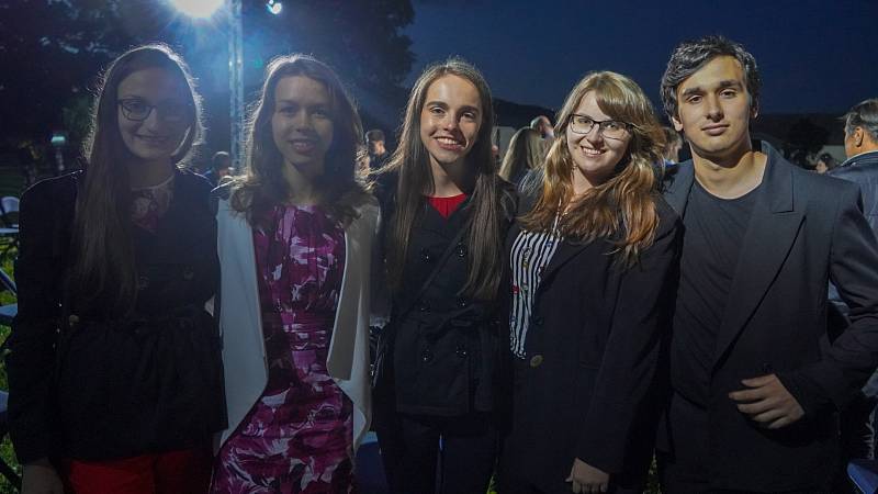 Studenti ždárského Biskupského gymnázia Střední gastonomické školy Adolfa Kolpinga se účastnili natáčení červencového Focusu Václava Moravce.