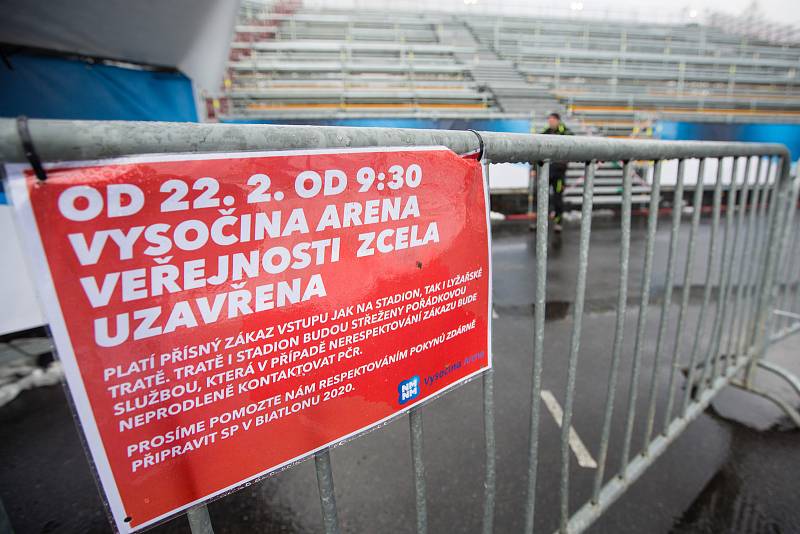 Prázdné tribuny ve Vysočina areně. Diváci chyběli nejen na stadionu, ale i v hotelech a penzionech v okolí.