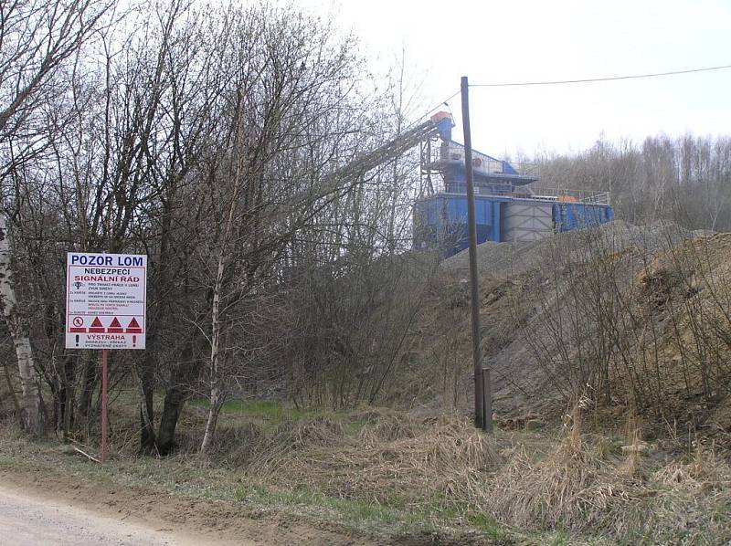 Kamenolom bude rozšířen, obyvatele ochrání pět metrů vysoký mohutný val