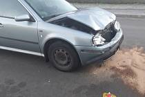 Dopravní nehoda dvou osobních vozidel se stala v pondělí ráno v ulici Nádražní.
