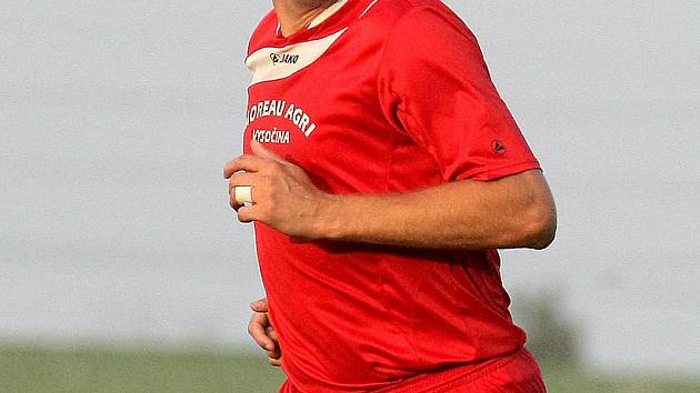 Aleš Burian v současnosti trénuje fotbalisty Křižanova v okresním přeboru. Občas si ovšem i ve svých dvaačtyřiceti zaskočí zahrát za tamní rezervu.