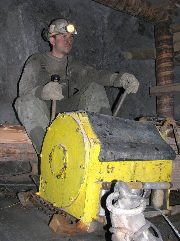 Práce v uranových dolech nebyla jednoduchá.