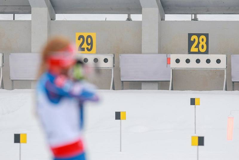 Sprint žen na juniorském ME v biatlonu v Novém Městě na Moravě.