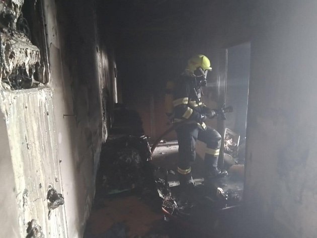 Požár zachvátil dům ve Velké Bíteši. Zasahovali hasiči ze tří stanic