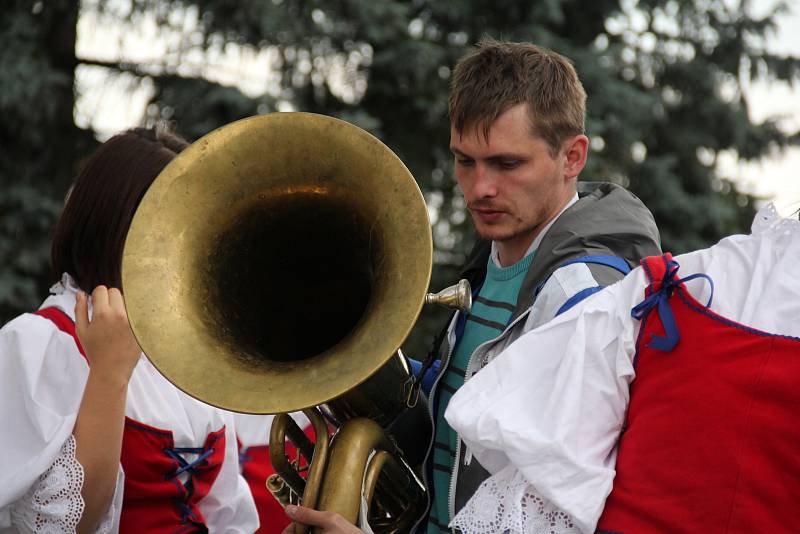 Tradice zvaní na pouť trvá v Osové Bítýšce už deset let.