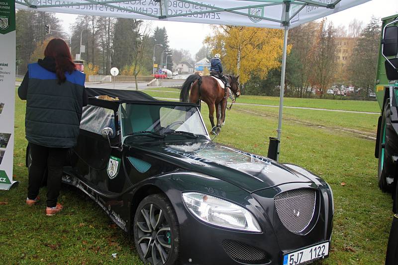 Jedna z největších přehlídek středních a učňovských škol nalákala spoustu návštěvníků.