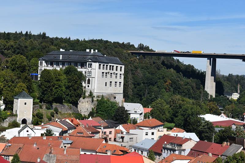 Věž nabízí dokonalý pohled na město z ptačí perspektivy. Cestou na vrchol si mohou návštěvníci prohlédnout i výstavu přinášející podrobné informace o městě.