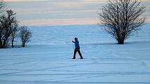 Sníh, vítr a volný prostor bez překážek jsou pro snowkiting ideální.