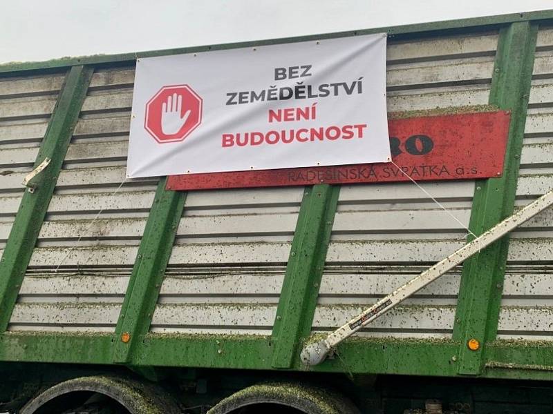 Zemědělci na Žďársku se zapojili také do protestní jízdy.