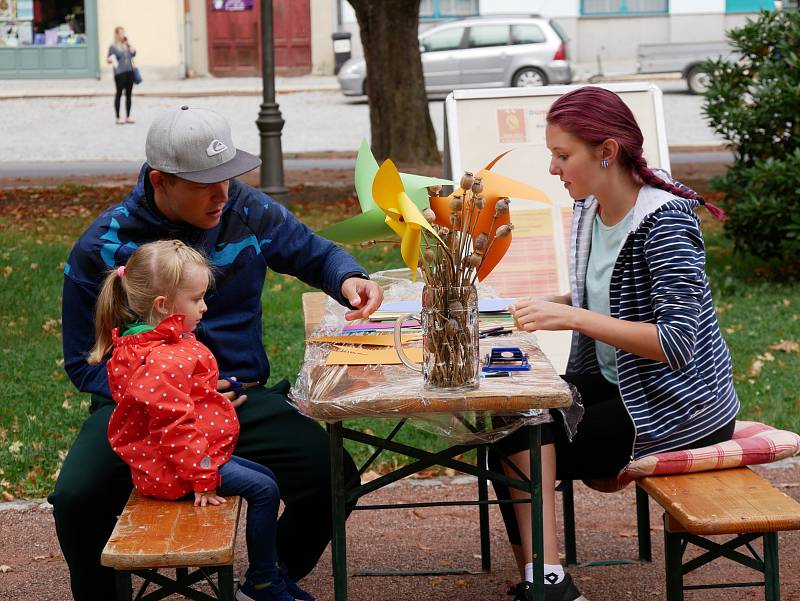 K tradičnímu sladkému zakončení léta patří v Novém Městě na Moravě akce tamních včelařů se symbolickým názvem Vůně medu.