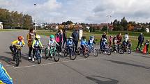 Děti na kolech i odrážedlech udělaly tečku za letošní cyklistickou sezonou.
