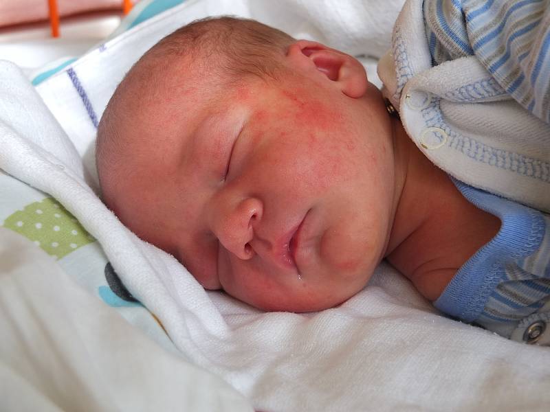 Tomáš Bílek, Olešnice, 3.4. 2018, 3440 g, 51 cm