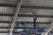 Oprava hokejového stadionu ve Velkém Meziříčí je v plném proudu
