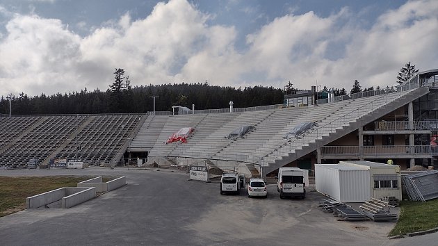 Tribuna i nový tubus: podívejte, jak se modernizuje Vysočina Arena v Novém Městě