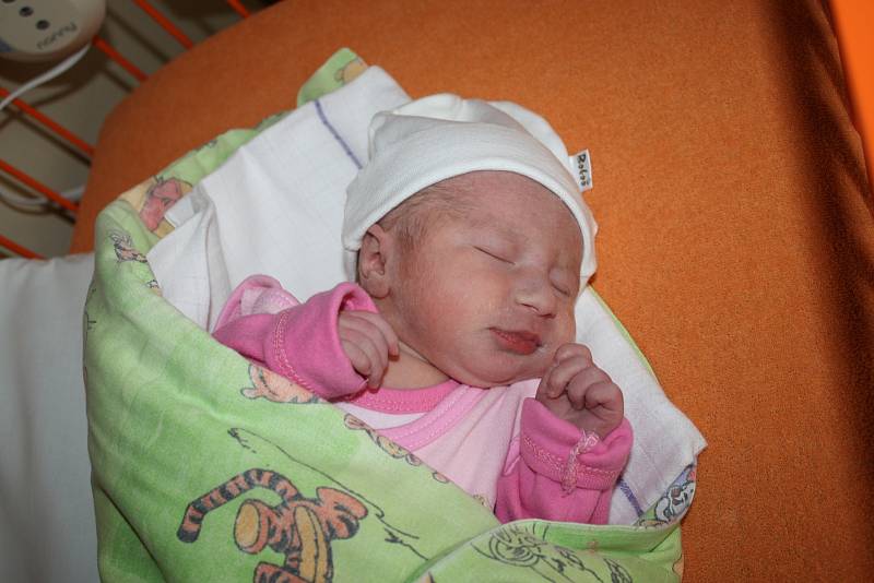 Karolína Cempírková, Jeníkov, 3.4. 2017, 2810 g, 47 cm.