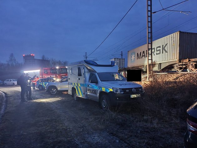 Tragická nehoda na Žďársku: vlak u Kozlova srazil člověka