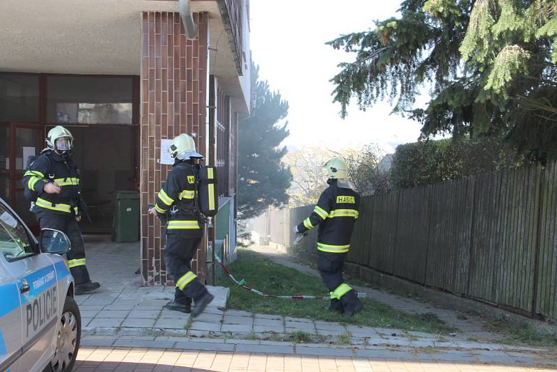 Ve Žďáře hořel sklad zábavní pyrotechniky.