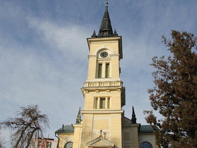 Věžní hodiny nefungují, oprava bude stát desetitisíce korun