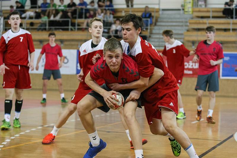 Házenkářské naděje bojovaly v Novém Veselí a ve Žďáře nad Sázavou o postup do semifinále.