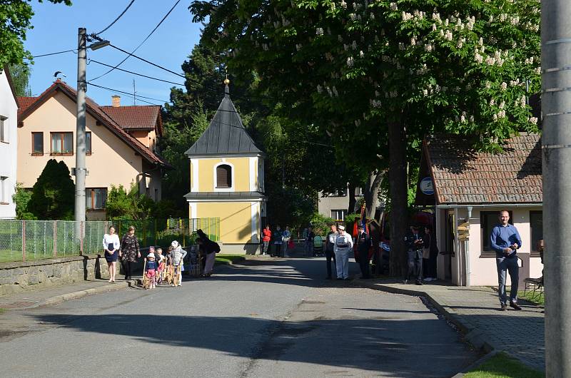 V Dlouhém připravili hodnotící komisi pestrý program a krásné ukázky ze života obce.