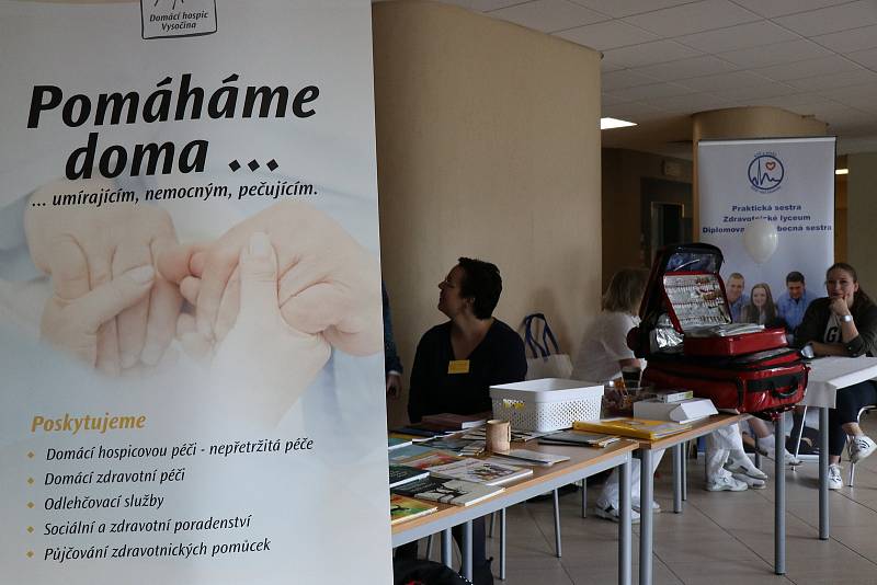Den zdraví v novoměstské nemocnici připravil návštěvníkům mnoho zážitků i nových informací.